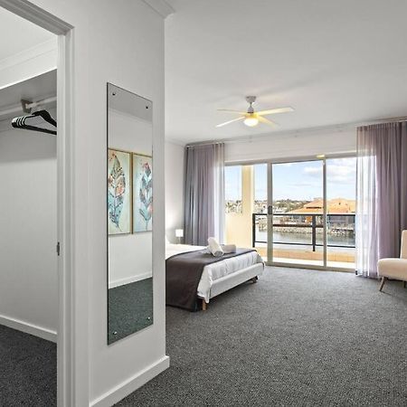 Ferienwohnung Waterfront Townhouse - Picturesque Marina Views Port Lincoln Exterior foto
