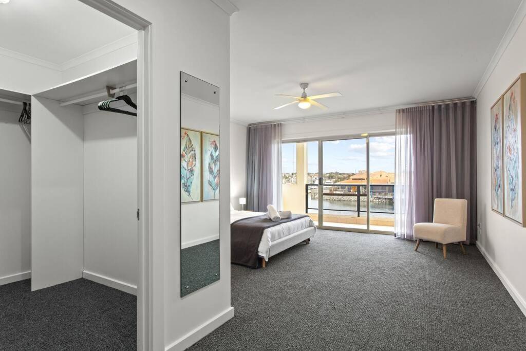 Ferienwohnung Waterfront Townhouse - Picturesque Marina Views Port Lincoln Exterior foto